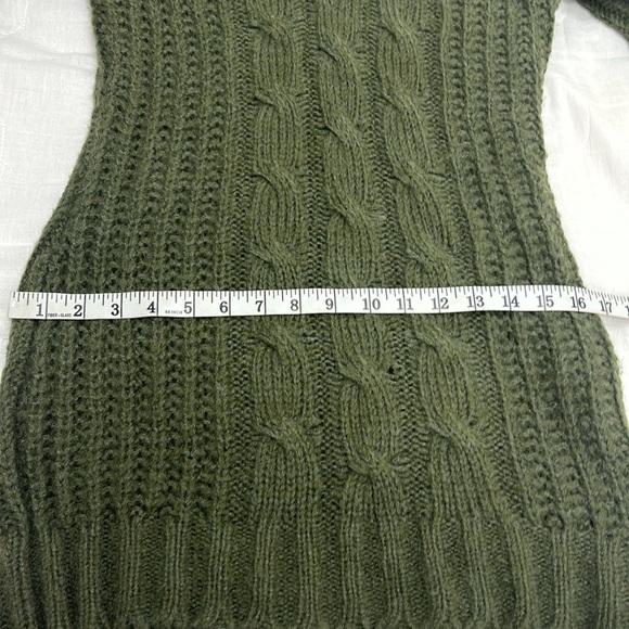 Charlotte russe olive color long sweater size L - Picture 13 of 14